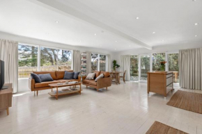 Buckley's Cottage Point Lonsdale